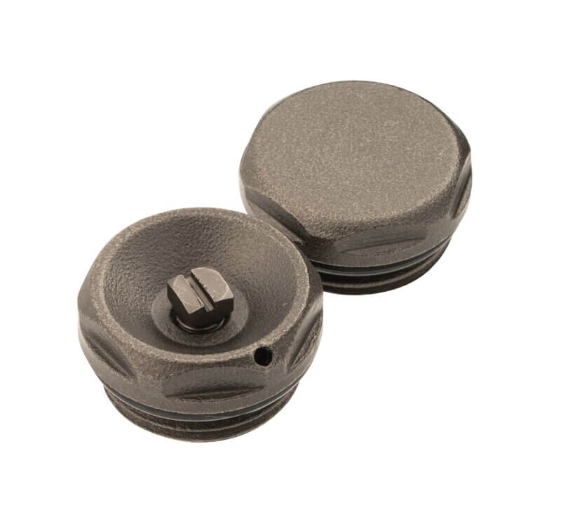 Bleed Valve And Blanking Plug Set