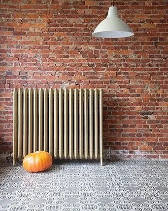 Reproduction ornate cast iron radiator in Pearl Beige